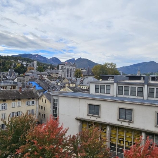  ABRIS & CO IMMOBILIER : Appartement | CHAMBERY (73000) | 102 m2 | 1 850 € 