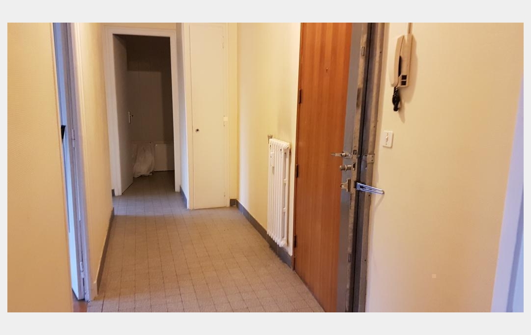 ABRIS & CO IMMOBILIER : Appartement | CHAMBERY (73000) | 54 m2 | 717 € 