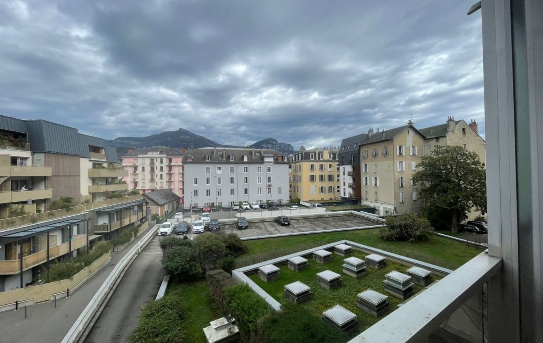 ABRIS & CO IMMOBILIER : Appartement | CHAMBERY (73000) | 110 m2 | 1 173 € 