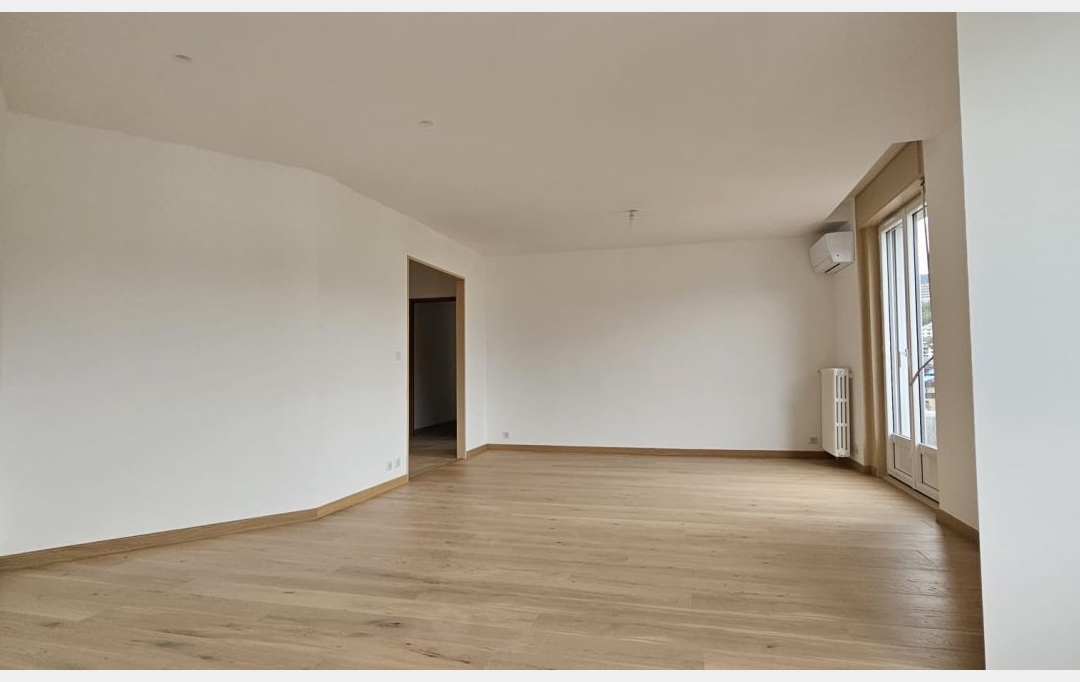 ABRIS & CO IMMOBILIER : Appartement | CHAMBERY (73000) | 102 m2 | 1 850 € 